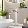Grifera  Giratoria 360°  Agua Fría 30cm + Desagüe