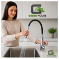 Mezcladora Negra Flexible Con Cromado Monocomando